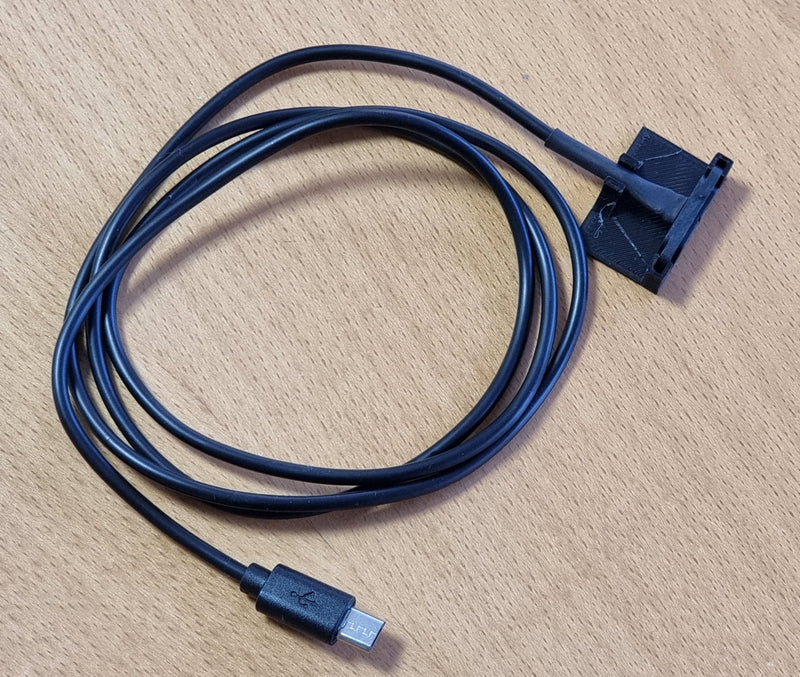 Câble magnétique placé A L'ARRIERE DU TABLEAU